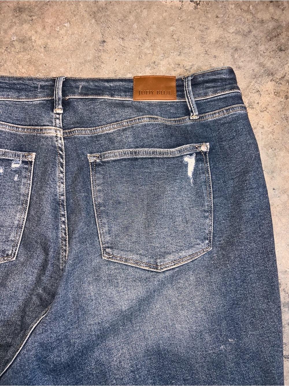 Judy Blue Plus Size 22W Straight Fit Jeans – Medium Wash Stretch Denim - Picture 4 of 4